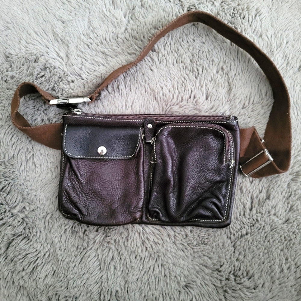 ROOTS TRIBE LEATHER POUCH